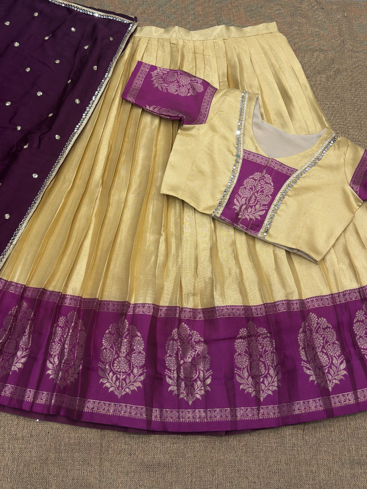 Premium Kanchipuram Dhawani